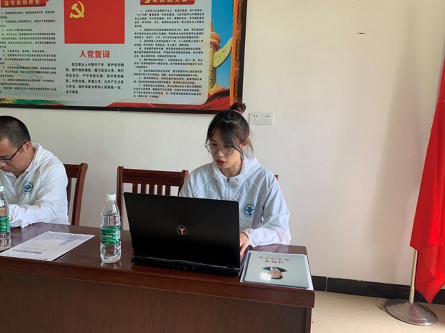 開展“《習近平談治國理政》第三卷與脫貧攻堅”專題宣講。福建船政交通職業學院供圖